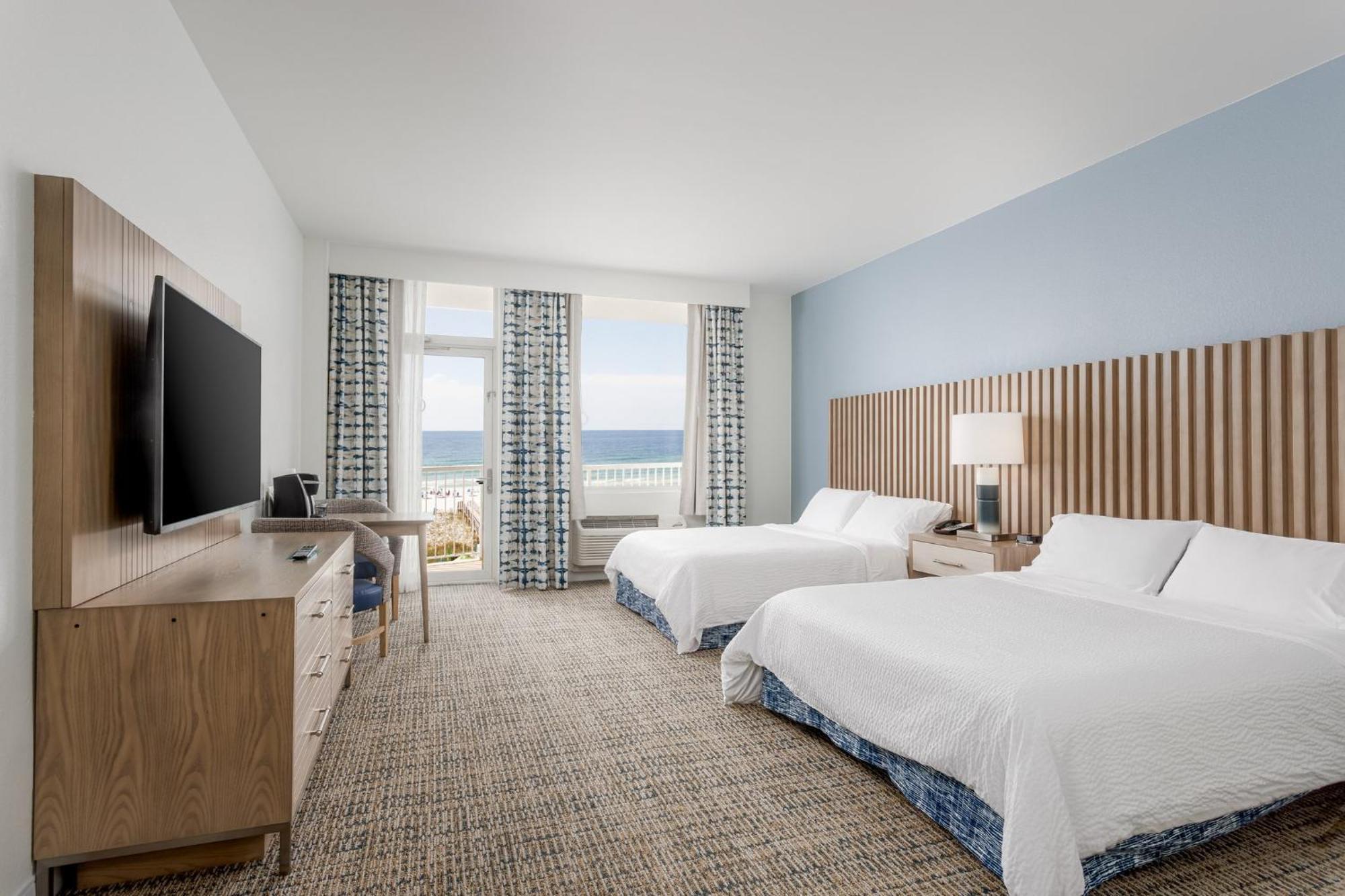 Queen Room Two Queen Beds Pool Side